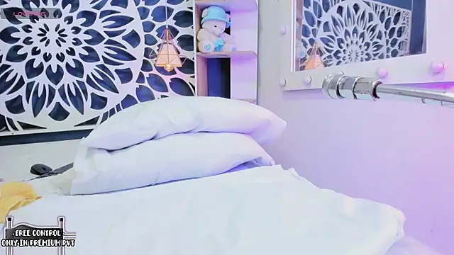 Snapshot of amalla_ chatting on April 2026 06:48:02 PM amalla online show from April 2026 06:48:02 PM