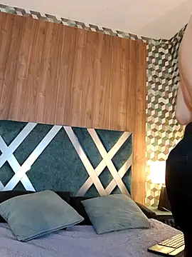 Michael magno online show from April 2026 05:28:01 PM