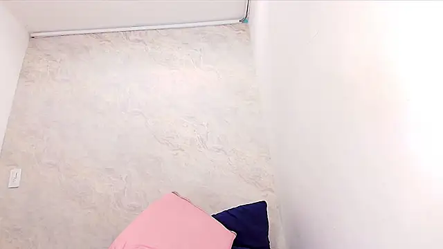 sofi balvin online show from February 2025 07:19:02 PM