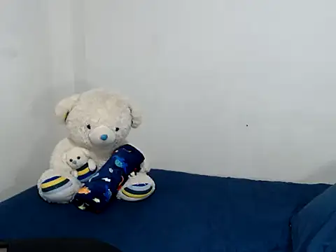 Snapshot of Chantal_hott chatting on January 2025 02:30:02 AM Chantal hott online show from January 2025 02:30:02 AM