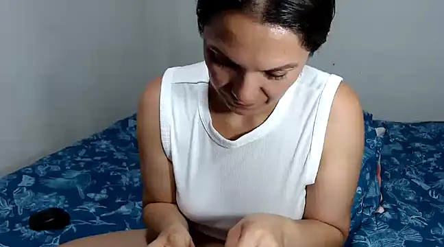 Snapshot of Chantal_hott chatting on January 2025 01:47:01 AM Chantal hott online show from January 2025 01:47:01 AM