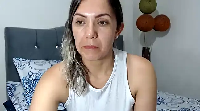 Snapshot of Chantal_hott chatting on March 2025 01:39:01 AM Chantal hott online show from March 2025 01:39:01 AM