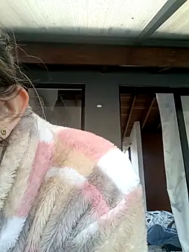 Snapshot of Chantal_hott chatting on October 2025 04:42:01 PM Chantal hott online show from October 2025 04:42:01 PM