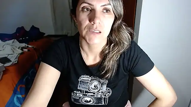 Snapshot of Chantal_hott chatting on November 2025 11:03:01 PM Chantal hott online show from November 2025 11:03:01 PM