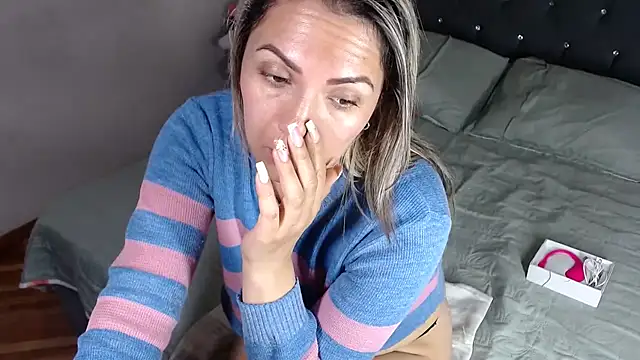 Chantal hott online show from March 2026 09:09:02 PM