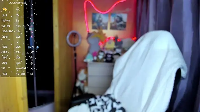 Snapshot of Fiery_Brunette_ chatting on March 2026 04:51:02 AM Fiery Brunette online show from March 2026 04:51:02 AM