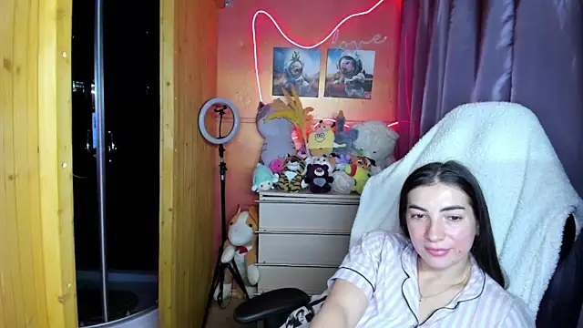 Snapshot of Fiery_Brunette_ chatting on March 2026 05:50:02 PM Fiery Brunette online show from March 2026 05:50:02 PM