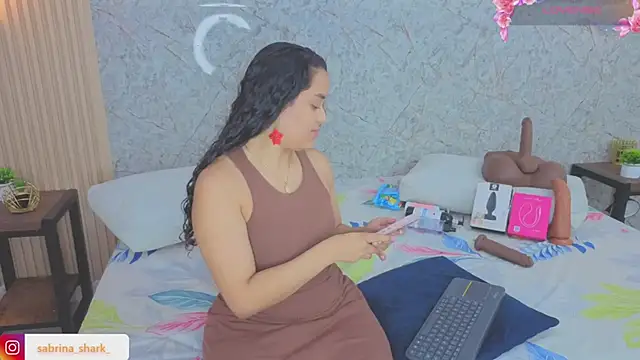 Snapshot of sabrina_shark_ chatting on January 2026 02:38:01 AM sabrina shark online show from January 2026 02:38:01 AM