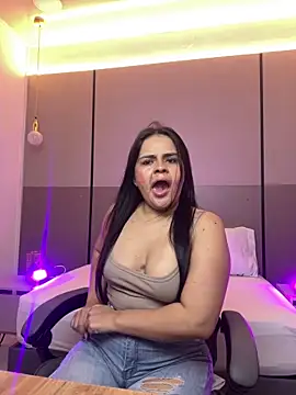 ayla13  online show from March 2026 07:18:02 PM