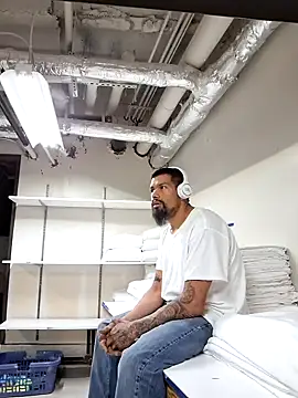 playtyme420691 online show from December 2024 03:54:02 PM