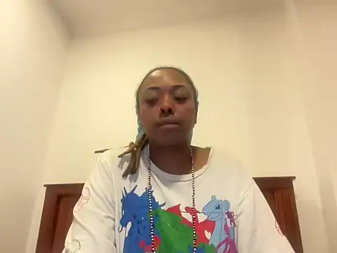 Snapshot of ChocolateCakeQueen chatting on November 2025 01:15:01 AM ChocolateCakeQueen online show from November 2025 01:15:01 AM