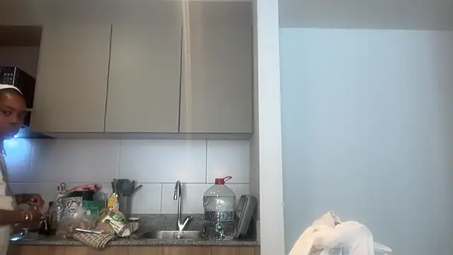 Snapshot of ChocolateCakeQueen chatting on December 2025 02:22:02 PM ChocolateCakeQueen online show from December 2025 02:22:02 PM