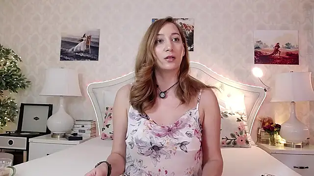 Snapshot of IreneHope chatting on April 2026 09:40:01 AM IreneHope online show from April 2026 09:40:01 AM