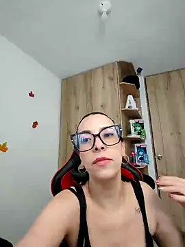  amanda seyfried19 online show from December 2024 06:05:02 PM