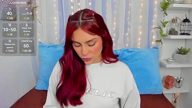 Snapshot of HazzelGray chatting on December 2024 02:38:01 PM HazzelGray online show from December 2024 02:38:01 PM