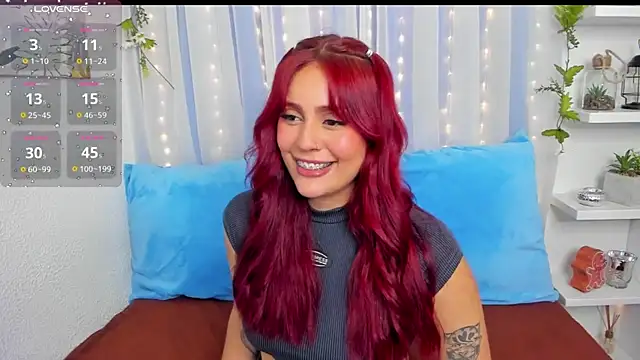 Snapshot of HazzelGray chatting on December 2024 06:59:02 PM HazzelGray online show from December 2024 06:59:02 PM