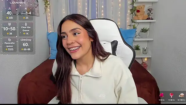 Snapshot of HazzelGray chatting on February 2025 07:16:02 PM HazzelGray online show from February 2025 07:16:02 PM