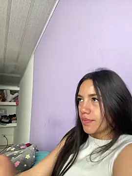 hannahb-e online show from January 2025 04:15:01 PM