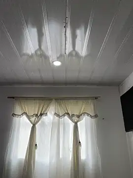 hannahb-e online show from September 2025 03:26:01 PM