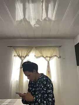 hannahb-e online show from October 2025 02:30:02 PM