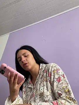 hannahb-e online show from April 2026 01:41:02 PM