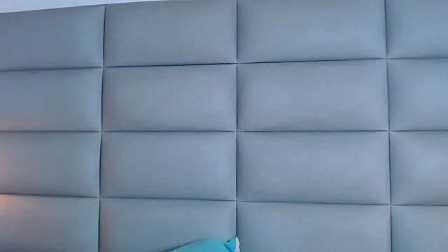 emily brontee  online show from February 2025 01:30:02 PM