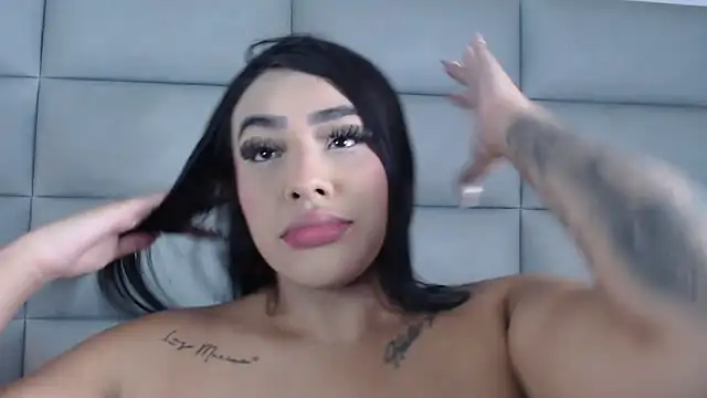 emily brontee  online show from February 2025 12:47:01 PM