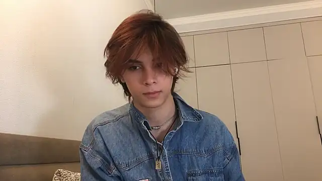 Snapshot of k0sta_ chatting on December 2024 07:42:01 AM k0sta online show from December 2024 07:42:01 AM