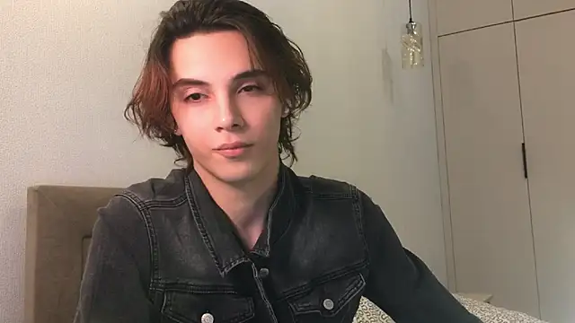 Snapshot of k0sta_ chatting on January 2025 08:25:02 PM k0sta online show from January 2025 08:25:02 PM