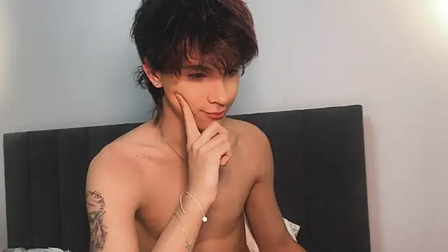 Snapshot of k0sta_ chatting on February 2025 05:03:02 AM k0sta online show from February 2025 05:03:02 AM