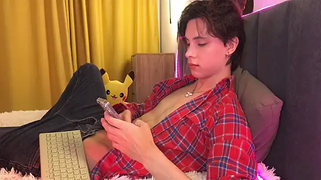 Snapshot of k0sta_ chatting on March 2025 10:33:02 AM k0sta online show from March 2025 10:33:02 AM