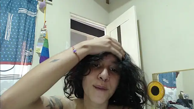 Snapshot of AlinaWoolf_ chatting on June 2026 04:09:01 PM AlinaWoolf online show from June 2026 04:09:01 PM