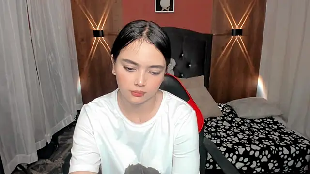 Sarah angell online show from March 2025 07:02:02 PM