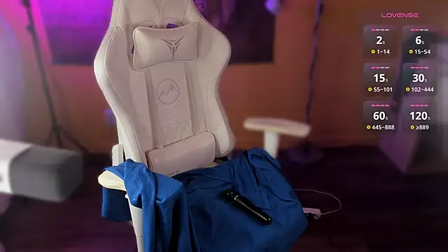 CutieMaevee online show from November 2025 09:41:01 AM