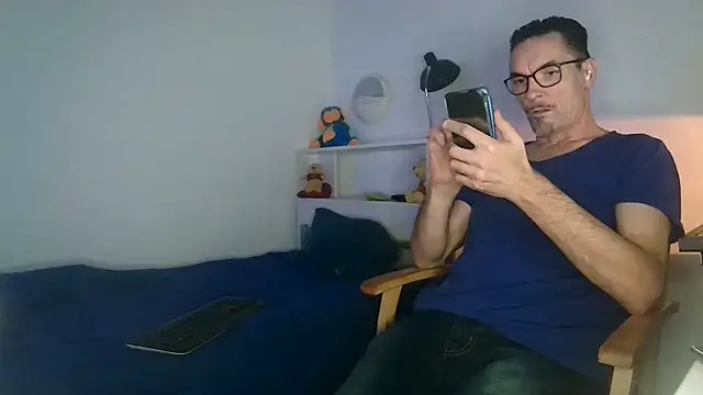 francky-libertin online show from January 2025 08:17:01 PM