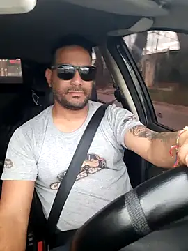 hecwil8 online show from September 2025 11:45:01 AM