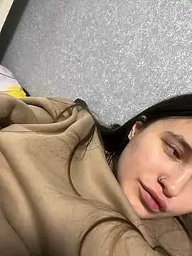 Snapshot of Angel__lika chatting on January 2025 06:15:01 PM Angel  lika online show from January 2025 06:15:01 PM