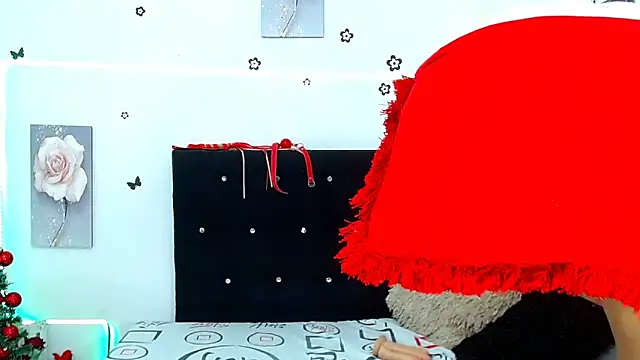 Snapshot of AngeDrty chatting on December 2024 12:51:02 AM AngeDrty online show from December 2024 12:51:02 AM