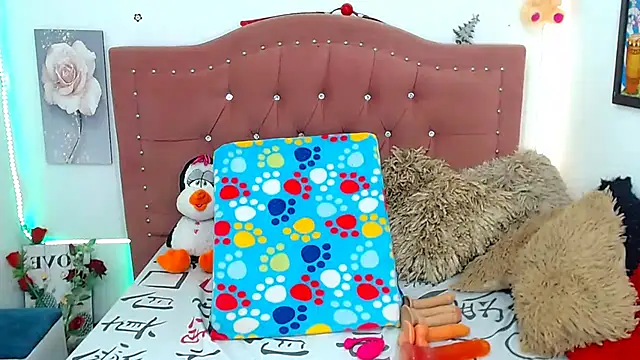 Snapshot of AngeDrty chatting on January 2025 12:24:01 AM AngeDrty online show from January 2025 12:24:01 AM