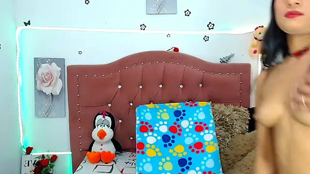 Snapshot of AngeDrty chatting on January 2025 01:10:01 AM AngeDrty online show from January 2025 01:10:01 AM