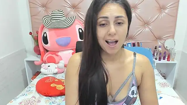 Snapshot of KatiaMoore chatting on March 2026 12:50:01 AM KatiaMoore online show from March 2026 12:50:01 AM
