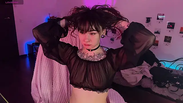 deadlysweet online show from March 2026 04:18:02 AM