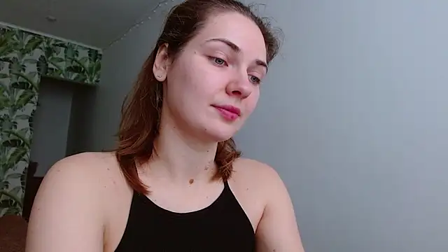 Snapshot of Olivia_shine chatting on February 2025 05:41:01 AM Olivia shine online show from February 2025 05:41:01 AM