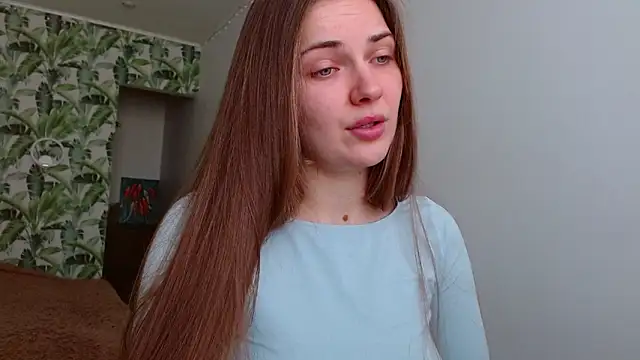Snapshot of Olivia_shine chatting on February 2025 05:34:01 AM Olivia shine online show from February 2025 05:34:01 AM