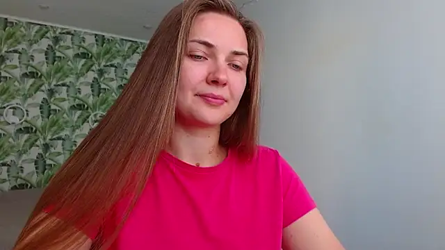Snapshot of Olivia_shine chatting on September 2025 04:23:02 AM Olivia shine online show from September 2025 04:23:02 AM