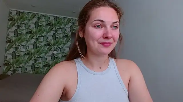 Snapshot of Olivia_shine chatting on September 2025 04:29:01 AM Olivia shine online show from September 2025 04:29:01 AM