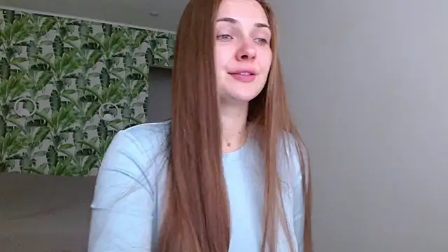 Snapshot of Olivia_shine chatting on October 2025 04:30:01 AM Olivia shine online show from October 2025 04:30:01 AM