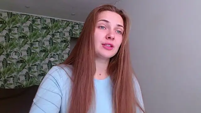 Snapshot of Olivia_shine chatting on October 2025 04:24:01 AM Olivia shine online show from October 2025 04:24:01 AM