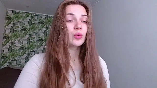 Snapshot of Olivia_shine chatting on October 2025 04:13:01 AM Olivia shine online show from October 2025 04:13:01 AM