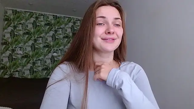 Olivia shine online show from November 2025 05:28:02 AM